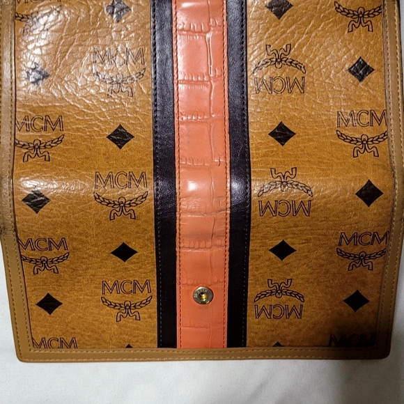 MCM Cognac Leather Long Wallet Excellent Condition - Picture 10 of 15